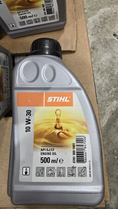 Масло для чотиритактних двигунів Stihl HD 10W-30 500 мл