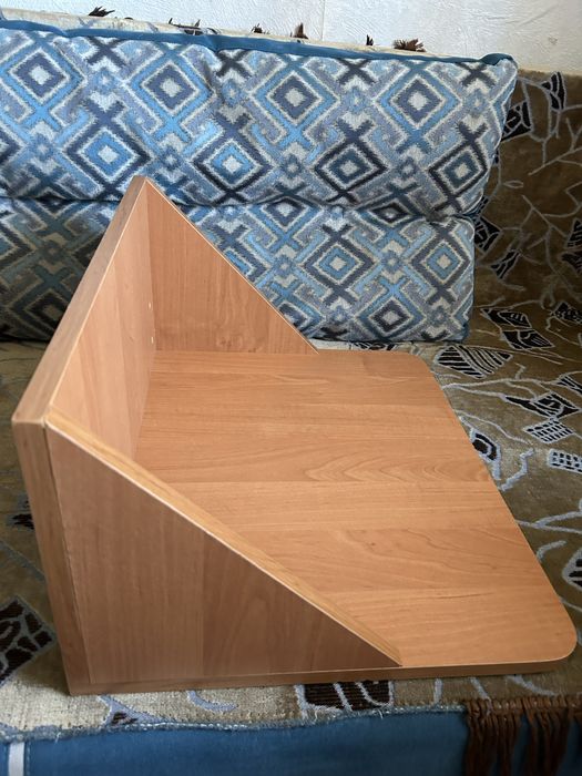 Поличка (дерево)