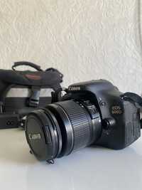 Canon 600 D з обʼєктивом