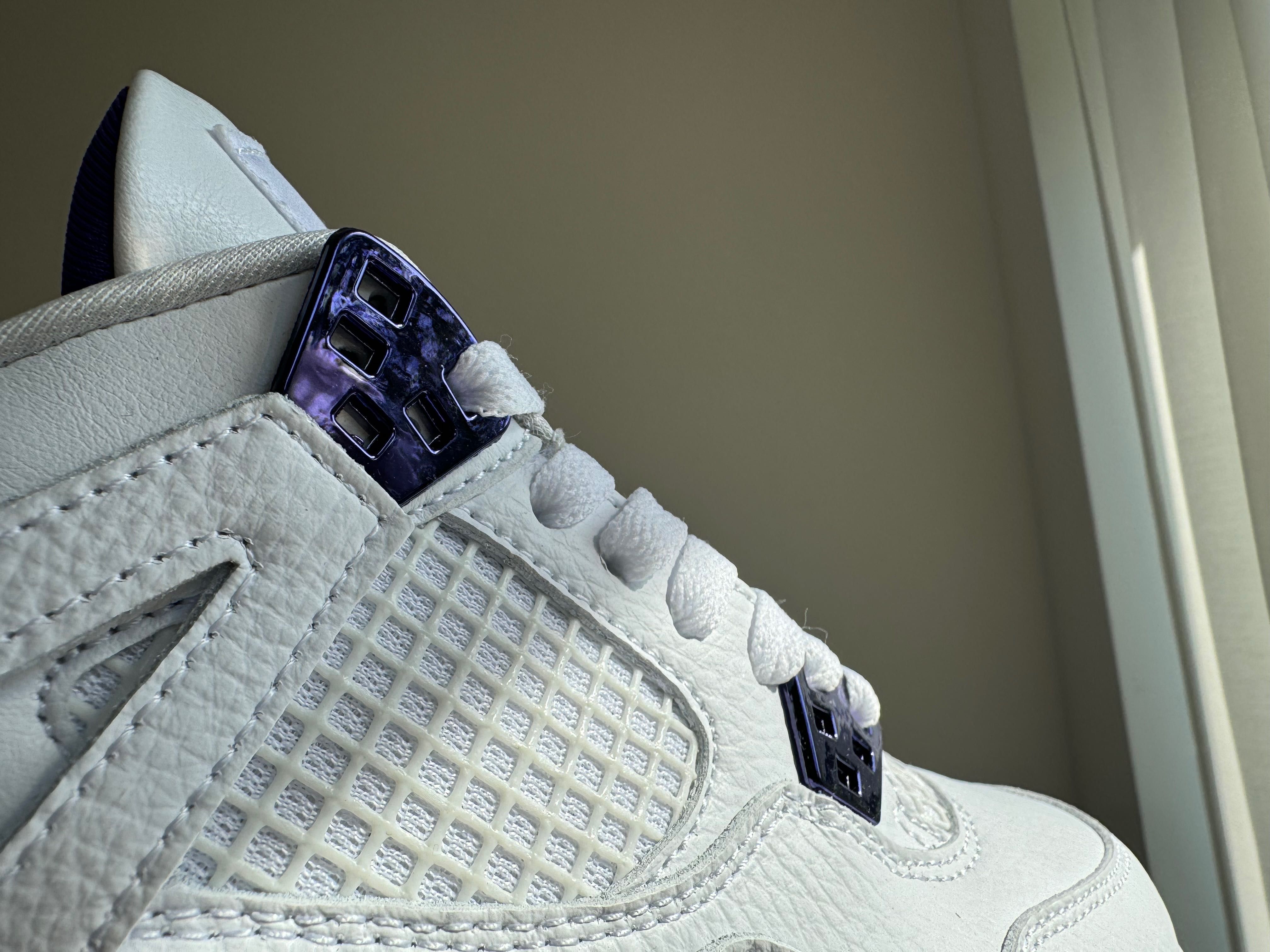 Nike Air Jordan 4 Retro "Metallic Purple" r. 38