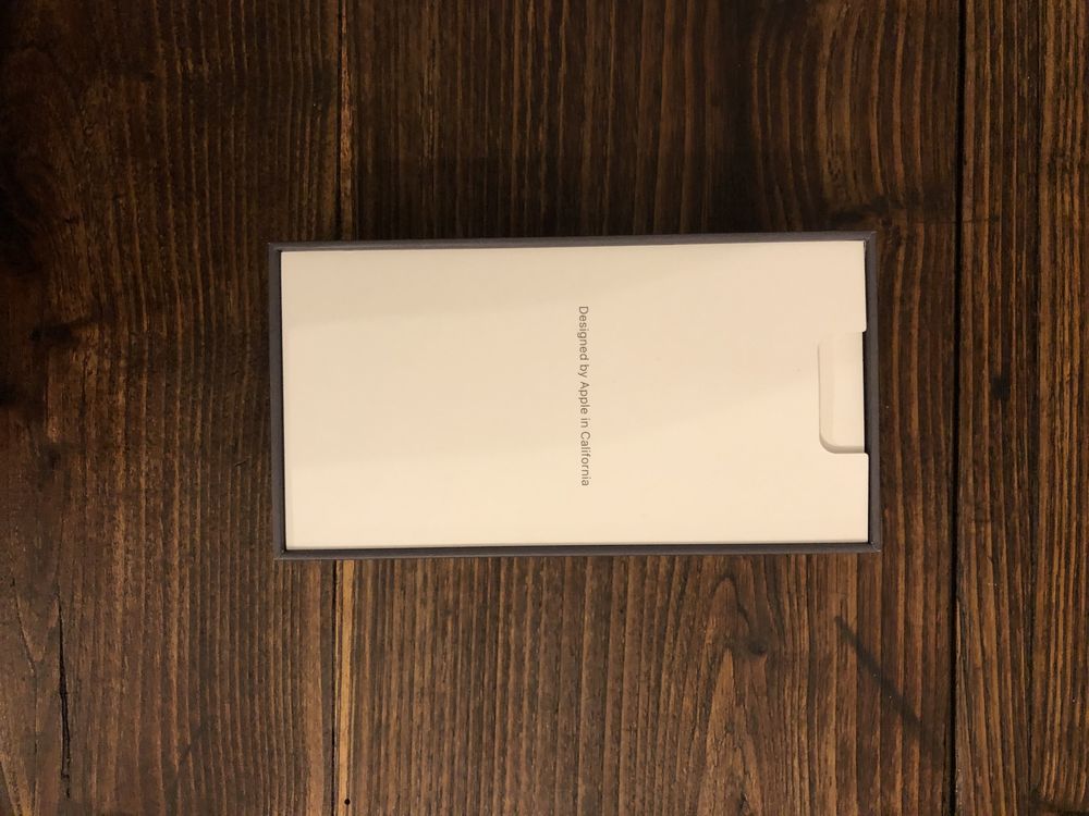 Iphone 8 64Gb com 6 capas