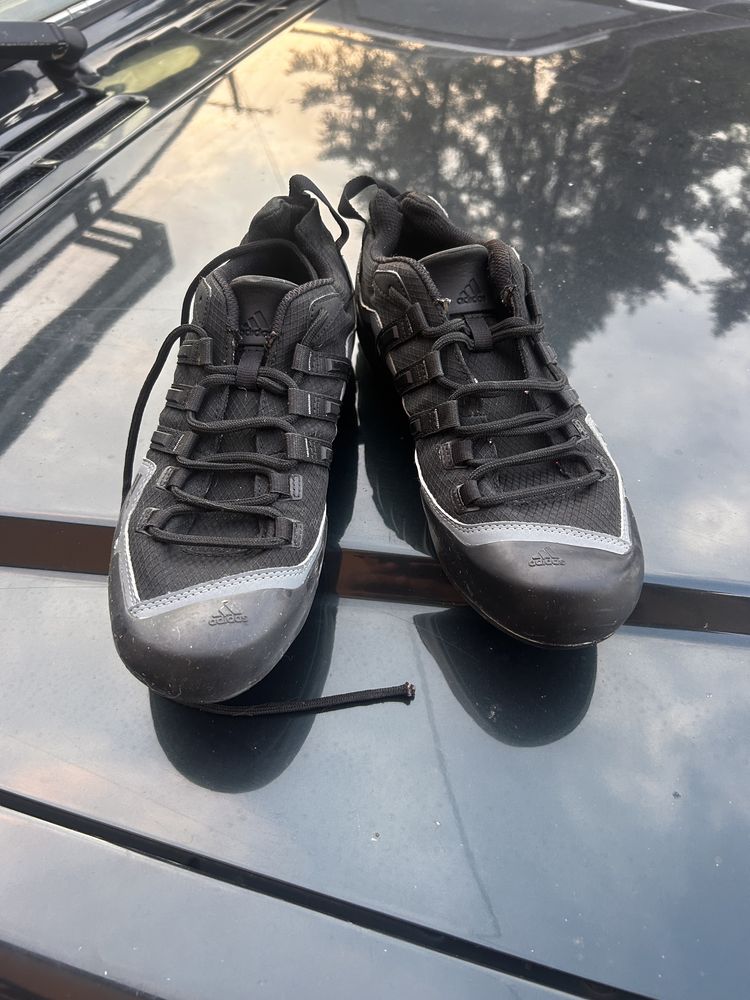 Adidas terrex 42r