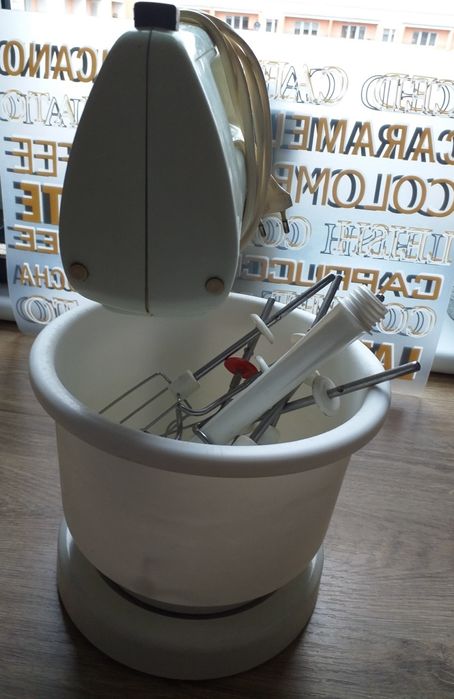 Kolekcjonerski mikser  robot obrotowy z czasów PRL  .