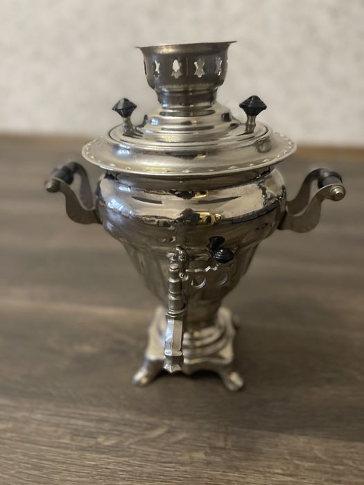 Самовар електричний 2,5л новий