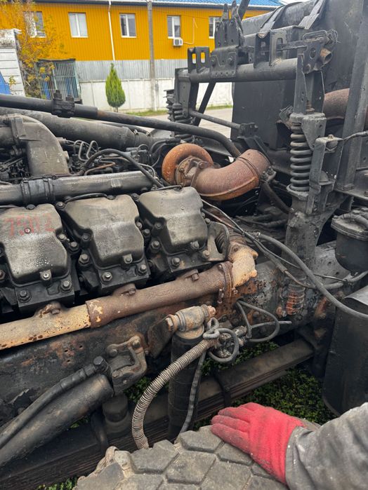 Тягачь маз двух осний