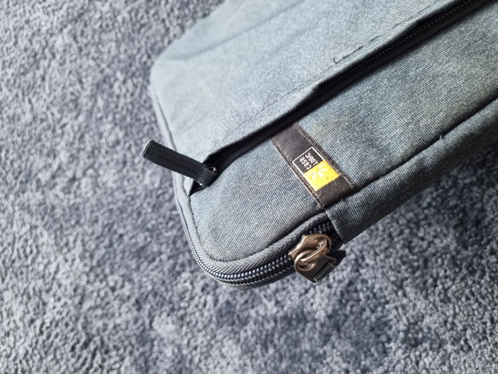 Pokrowiwc na laptopa 13' 14' 15' - Case Logic