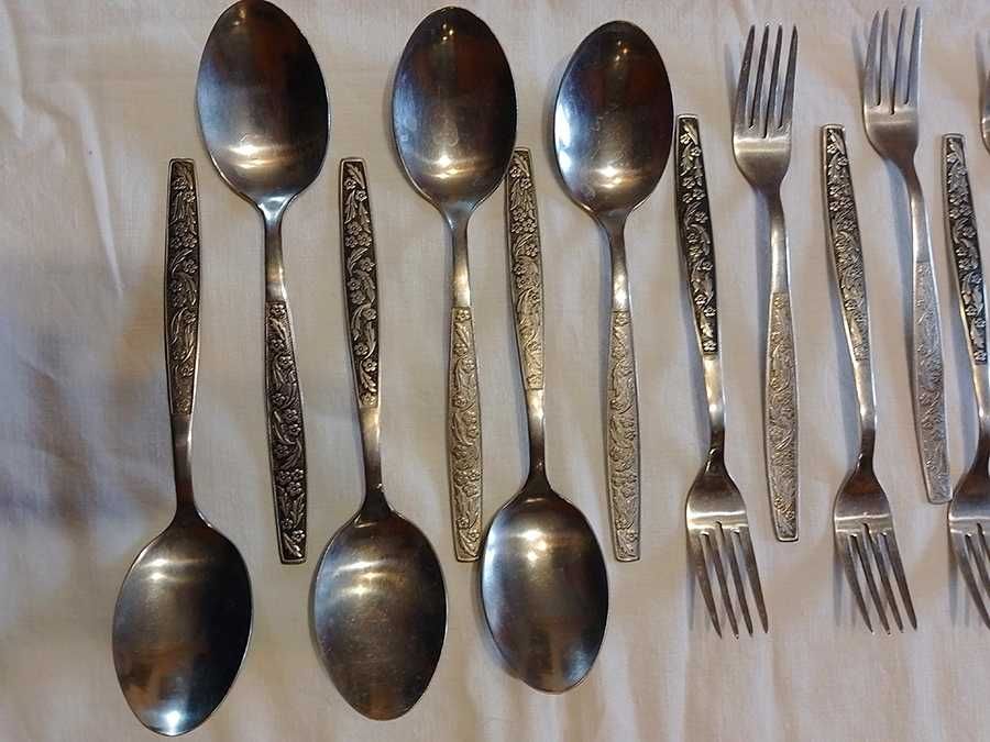 Набор ложки , вилки , чайные ложки