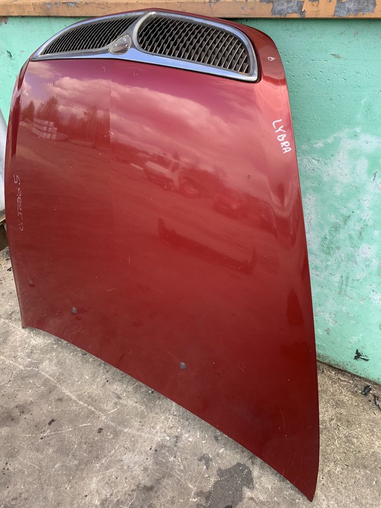 Lancia Lybra maska