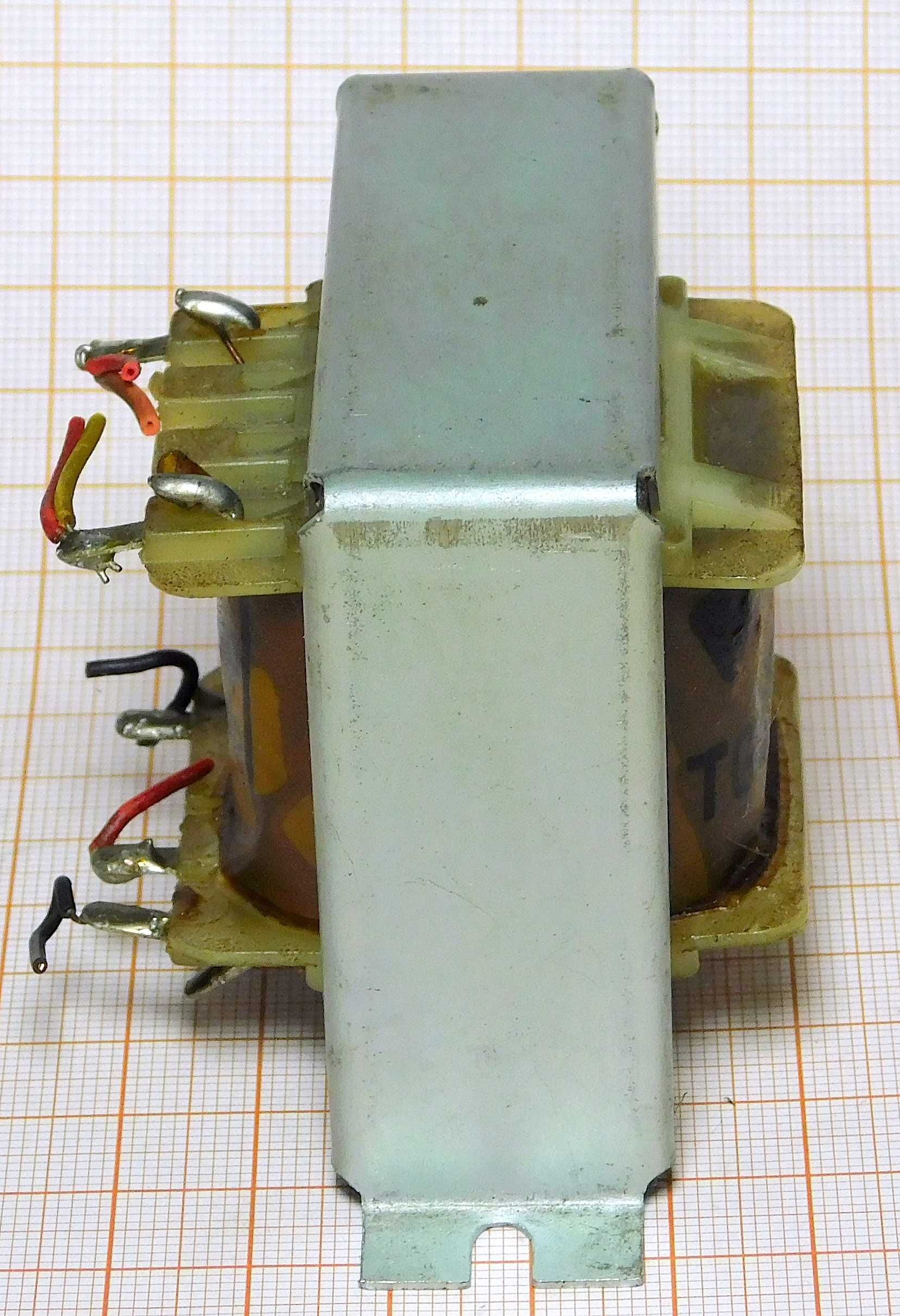 Transformator głośnikowy TG6 16 666 ZATRA gramofonu ARTUR [R1]