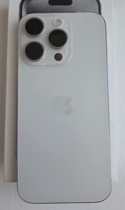 Iphone 15 pro 256 gb bialy .
