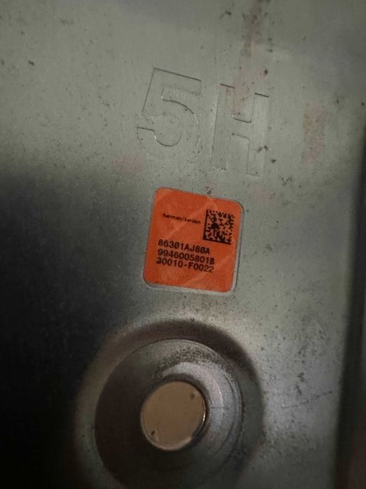 Сабвуфер Subaru Outback Harman Kardon