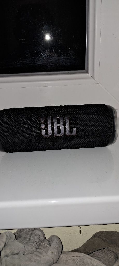 Jbl flip6   майже нова