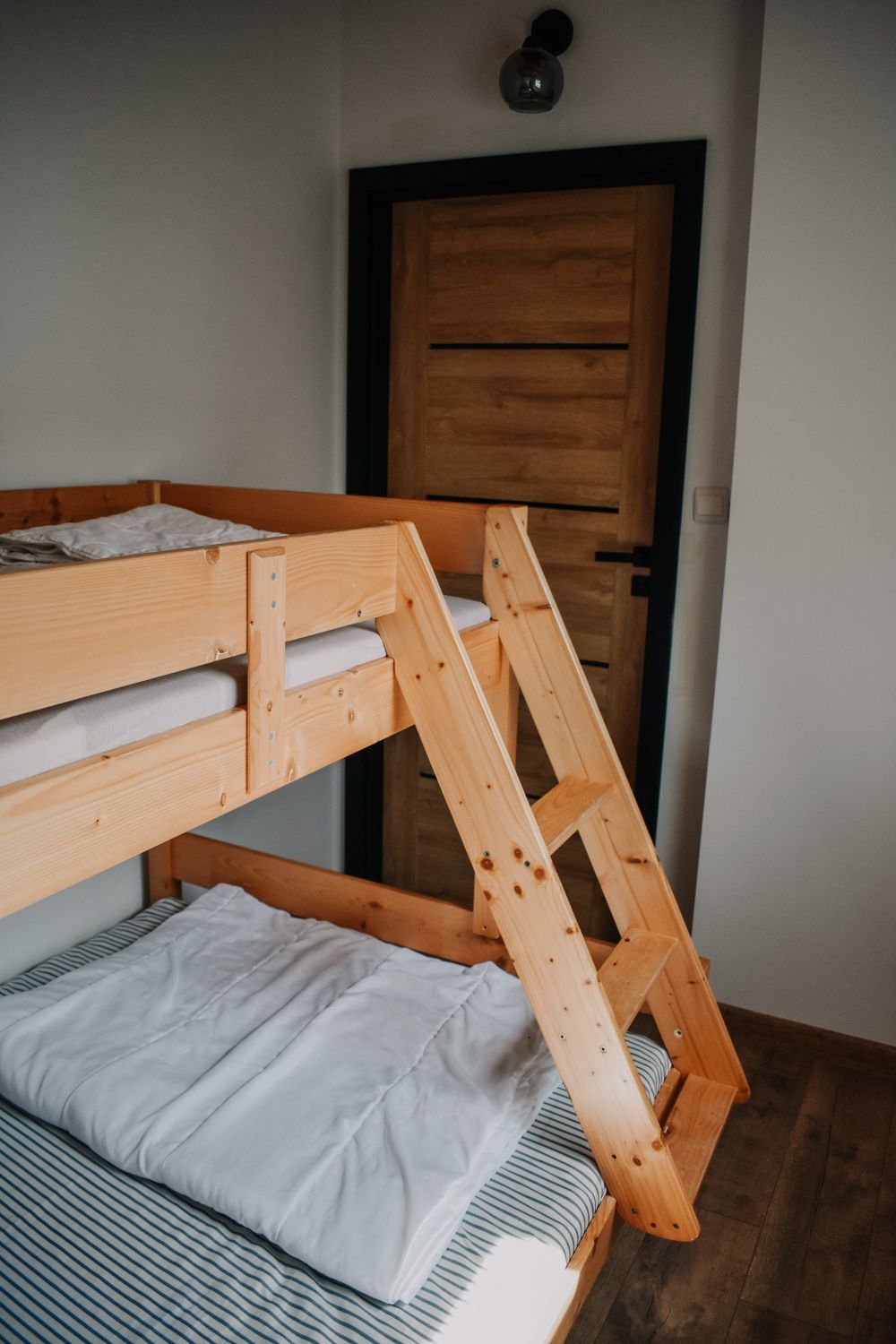 Samodzielnie ogrodzone domki letniskowe nad morzem 350m Rusinowo no