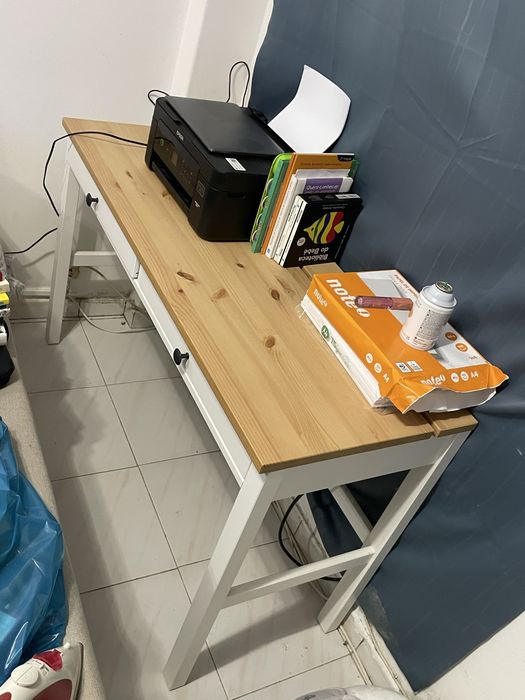 Secretária HEMNES IKEA