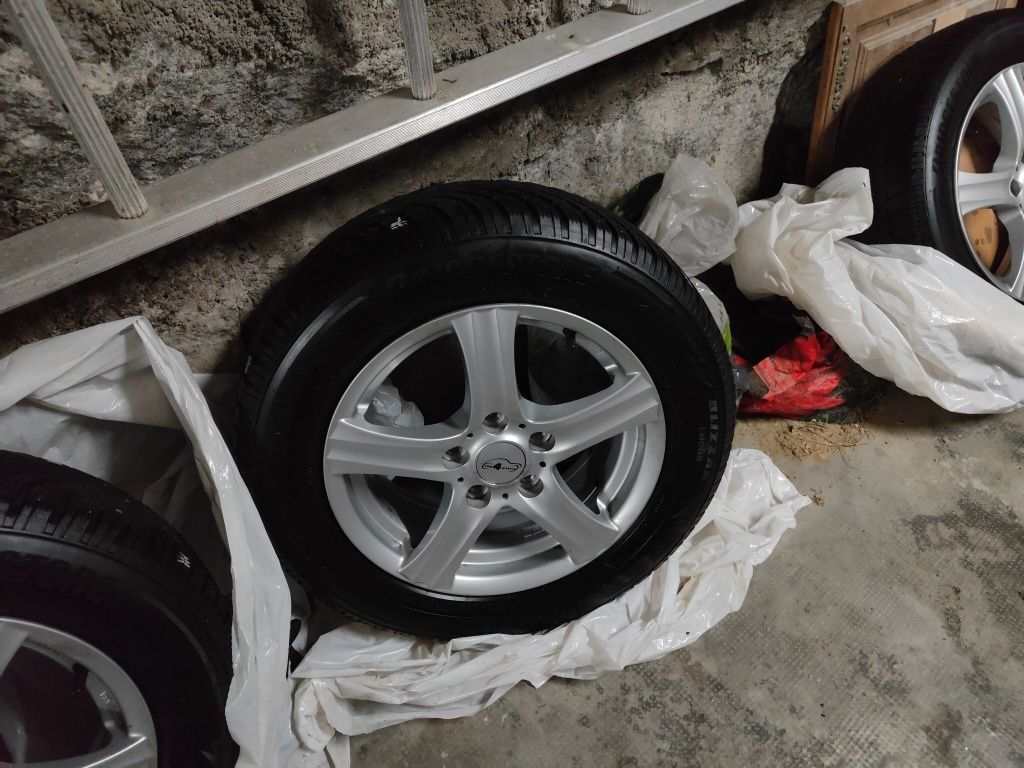 Jantes 5x112 com pneus de inverno Bridgestone