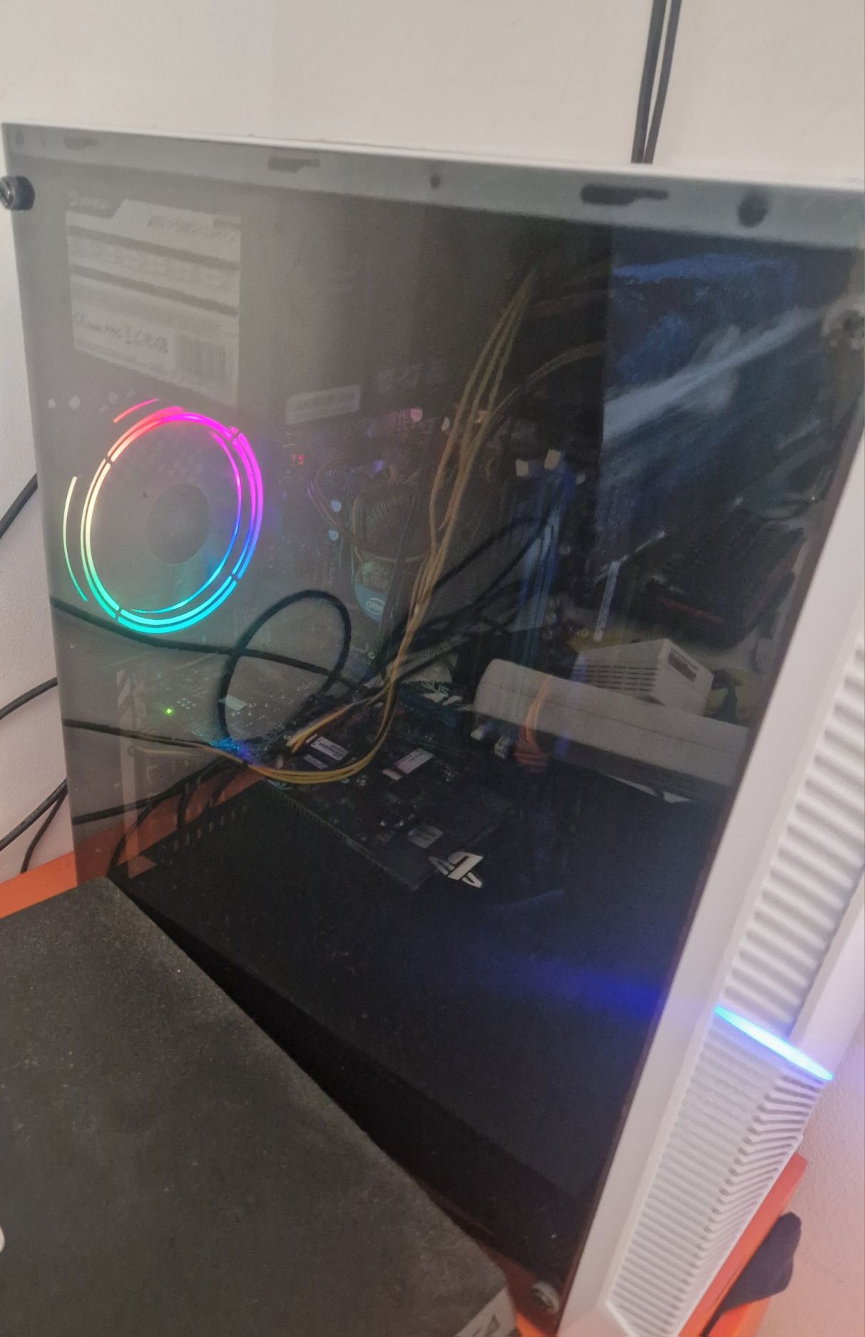 Vendo PC gaming bem estimado