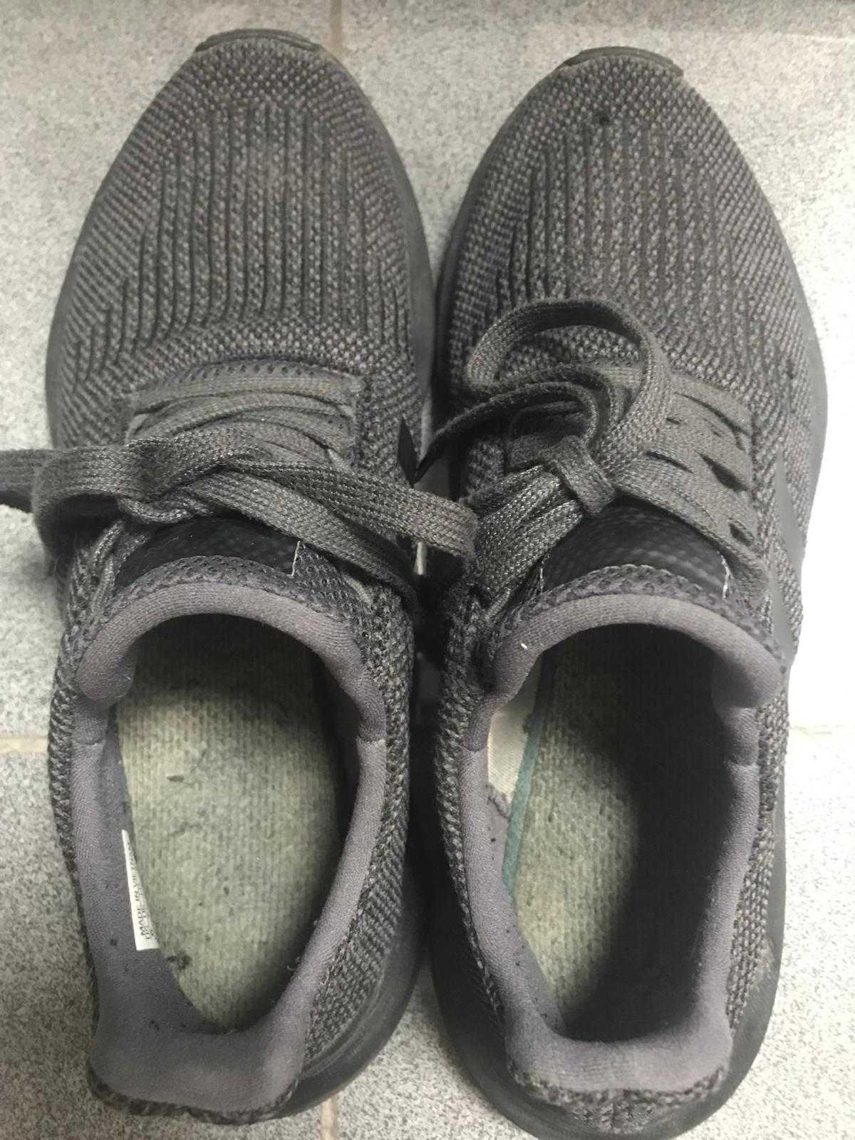 Ténis Adidas Original - Modelo: Swift Run 1.0