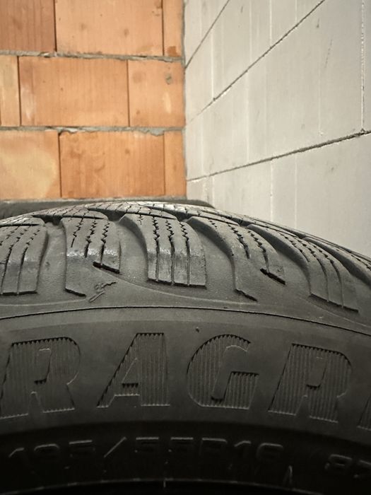 Kola zimowe Good Year  Ultragrip 8