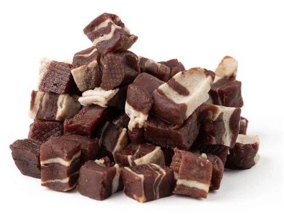Miękkie przysmaki z wołowiną i dorszem do nagradzania psa Magnum 250g