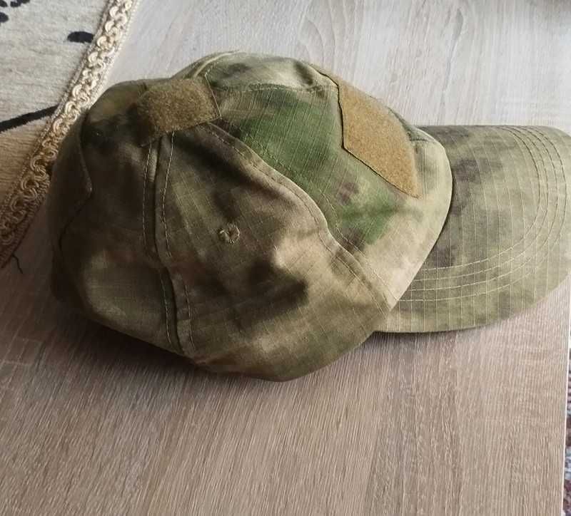 Boné camuflado militar