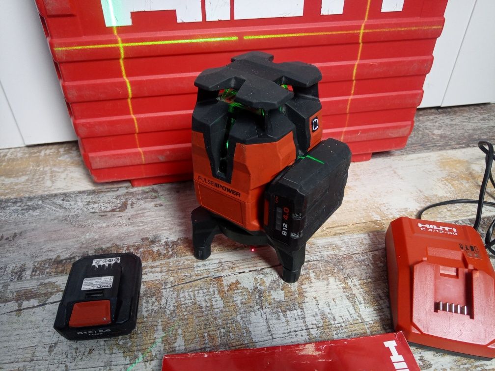 Hilti Pm 40 -MG Laser niwelator wieloliniowy 3x360st. Etui zestaw