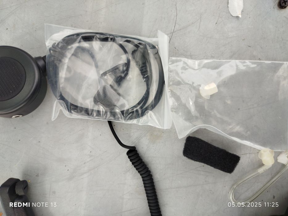 Продам ларингофонну гарнітуру motorola dp4400
