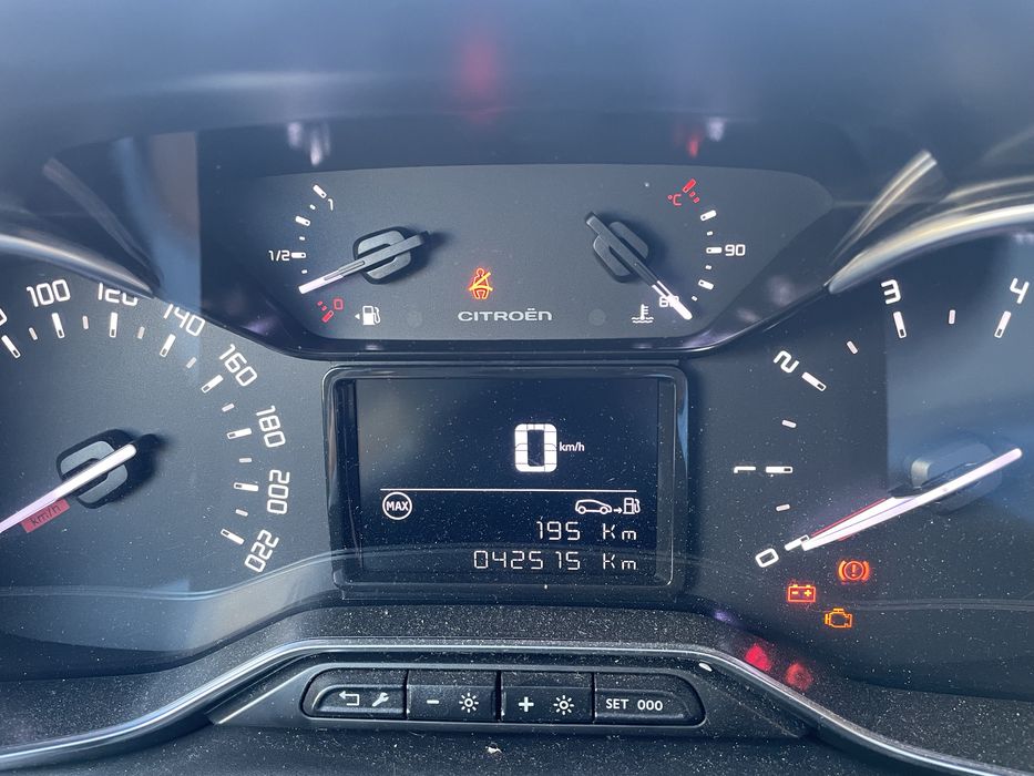 Citroen C3 Aircross 2019, poucos kms e em excelente estado