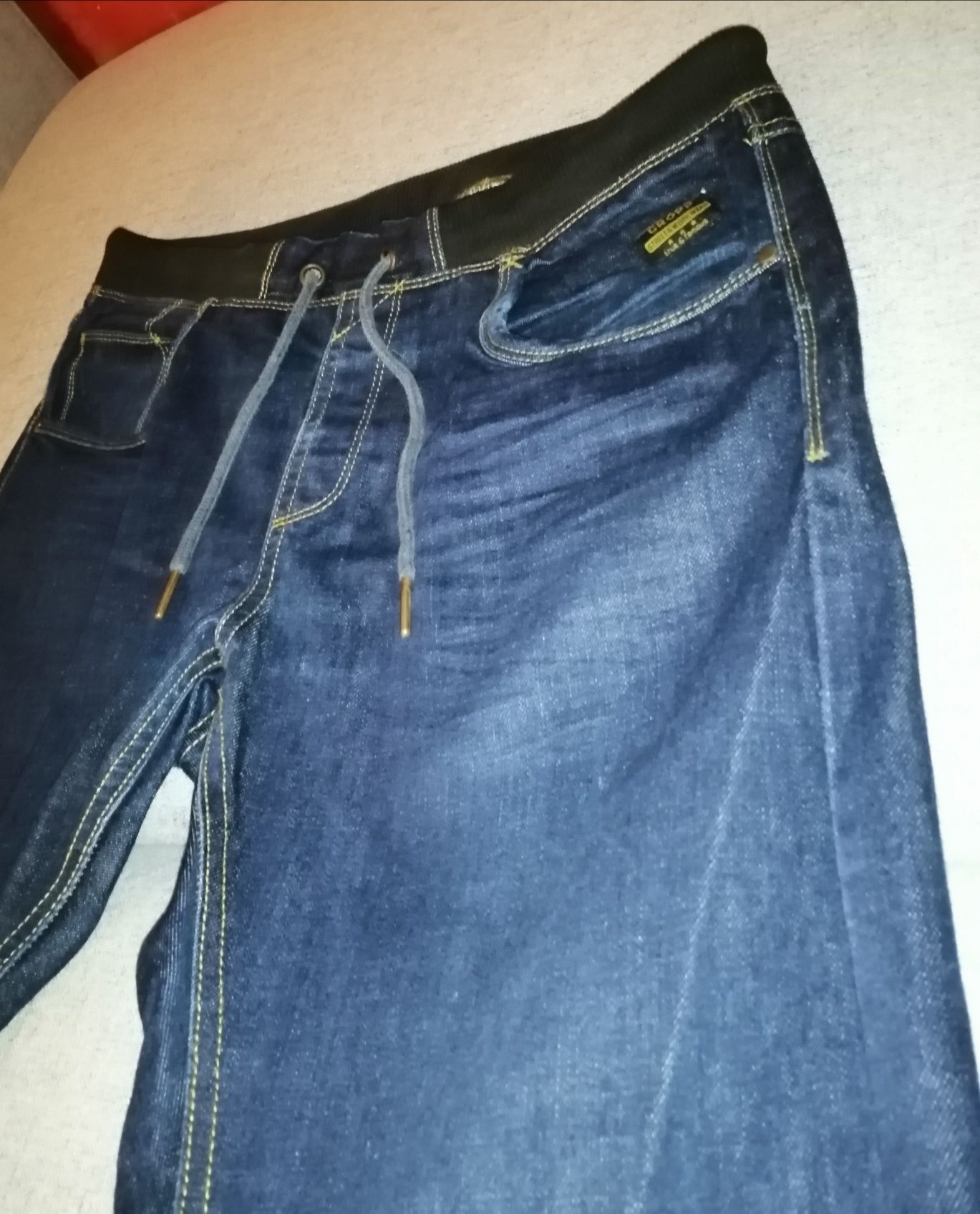 Spodnie Cropp Jeans Jogger