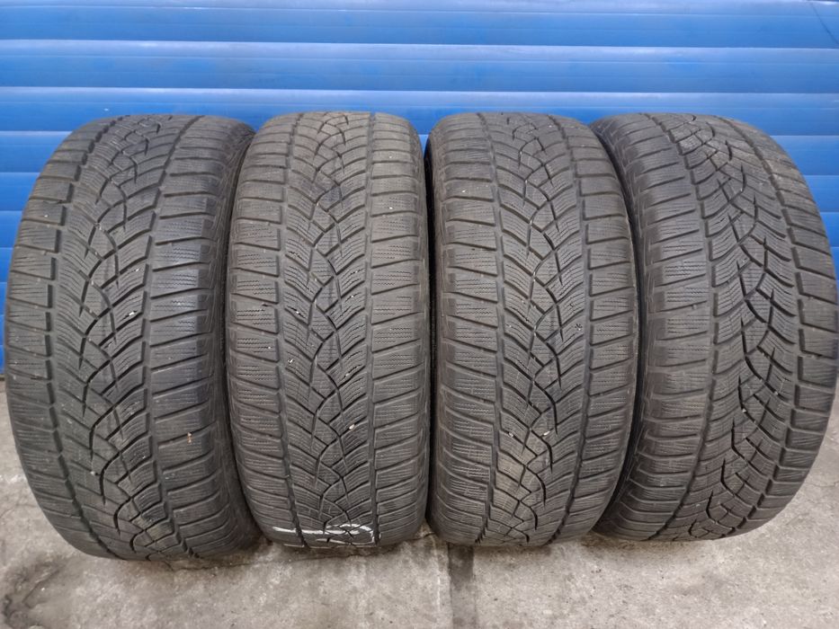 4 x 225/45R18 Goodyear UltraGrip Performance gen1 zima