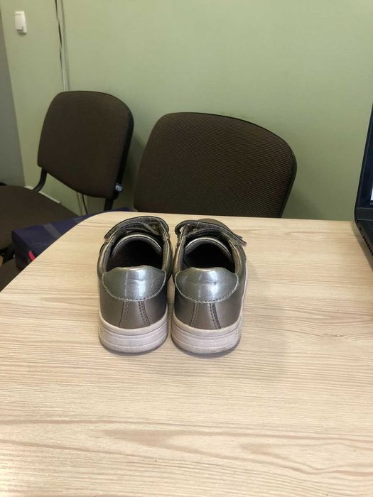 КРОССОВКИ  GEOX,  для девочки 28 размер