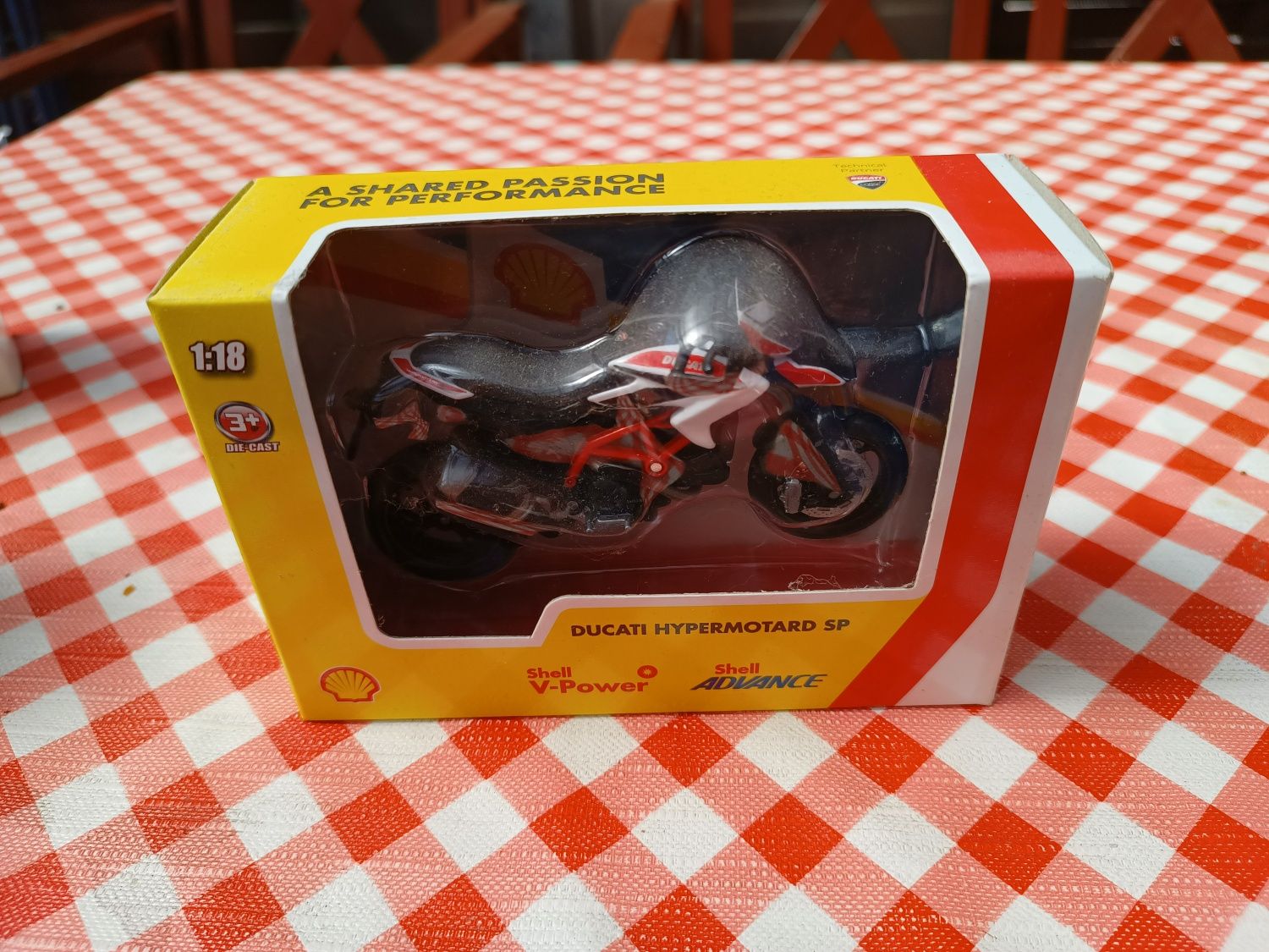 Kolekcja modeli motocykli Ducati Shell