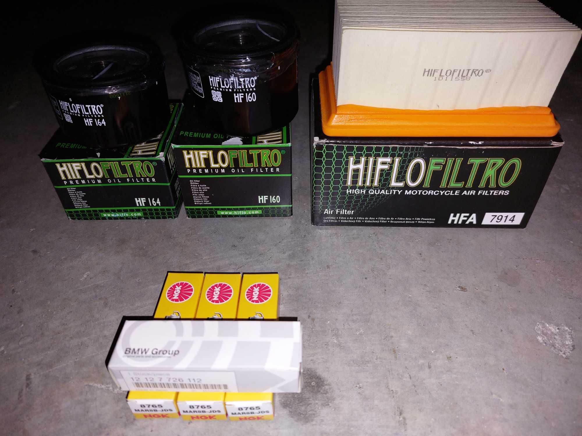 Filtros Hiflo + Velas NGK BMW R1200GS ou RT + Bota Tutto 43