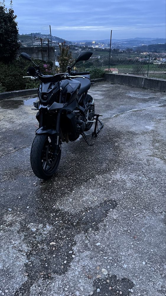 Yamaha MT-09 techblack