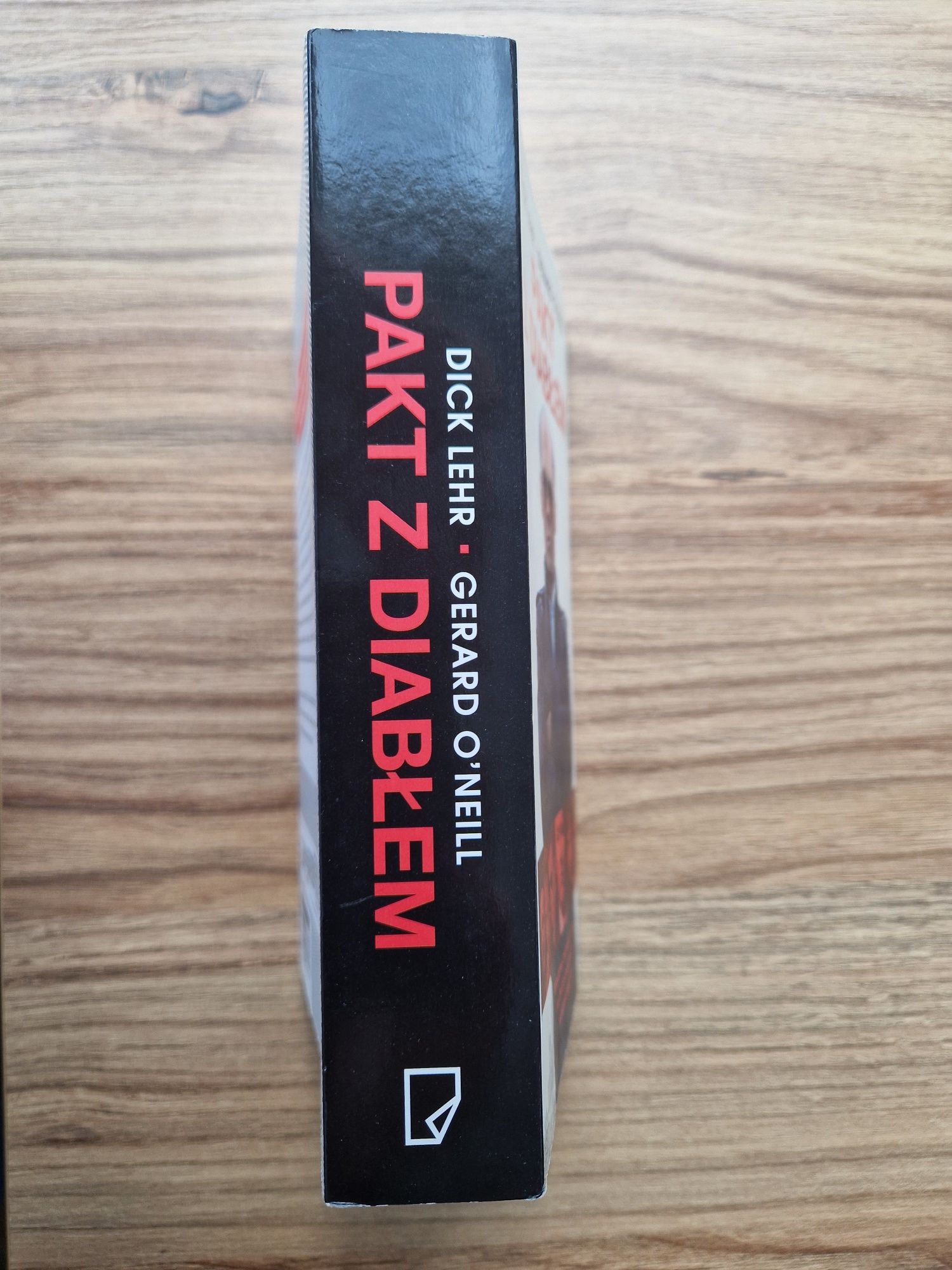 Pakt z diabłem - Dick Lehr, Gerard O'Neill