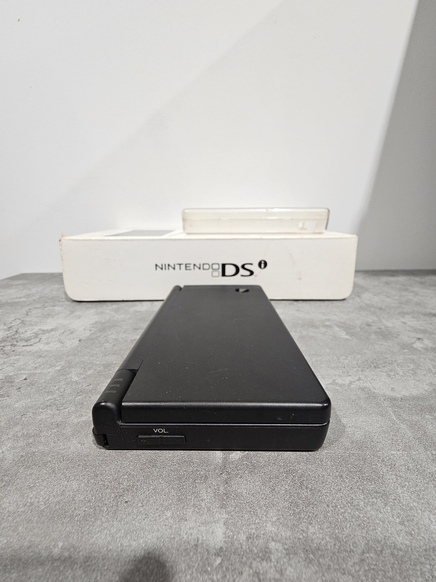 Nintendo DSi com caixa como nova