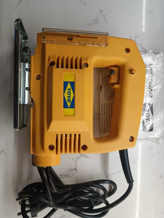 Wyrzynarka Toya 79330  Sieciowa Żółta 350W
