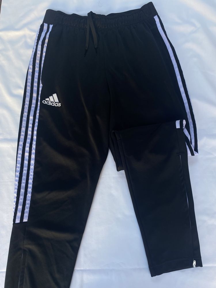 Спортивні штани adidas