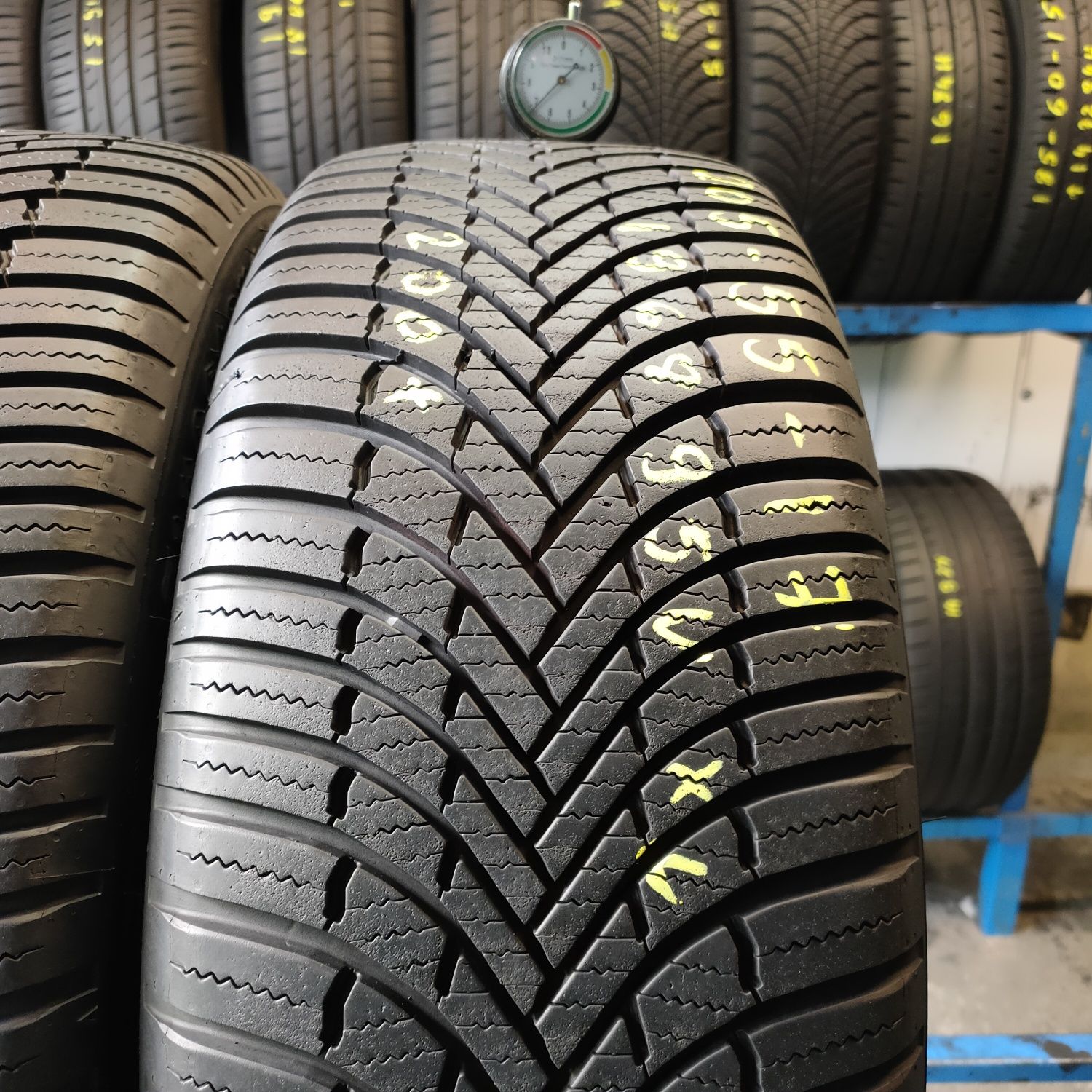 205/55r17 Firestone Multiseason 6.8mm