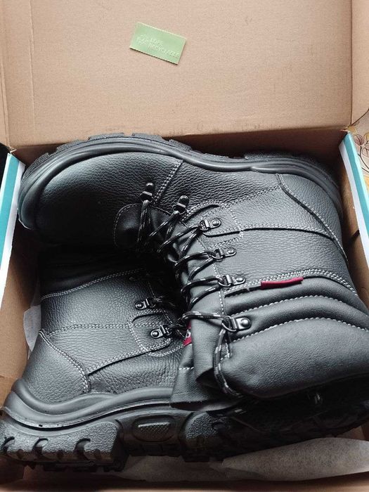 Взуття для роботи