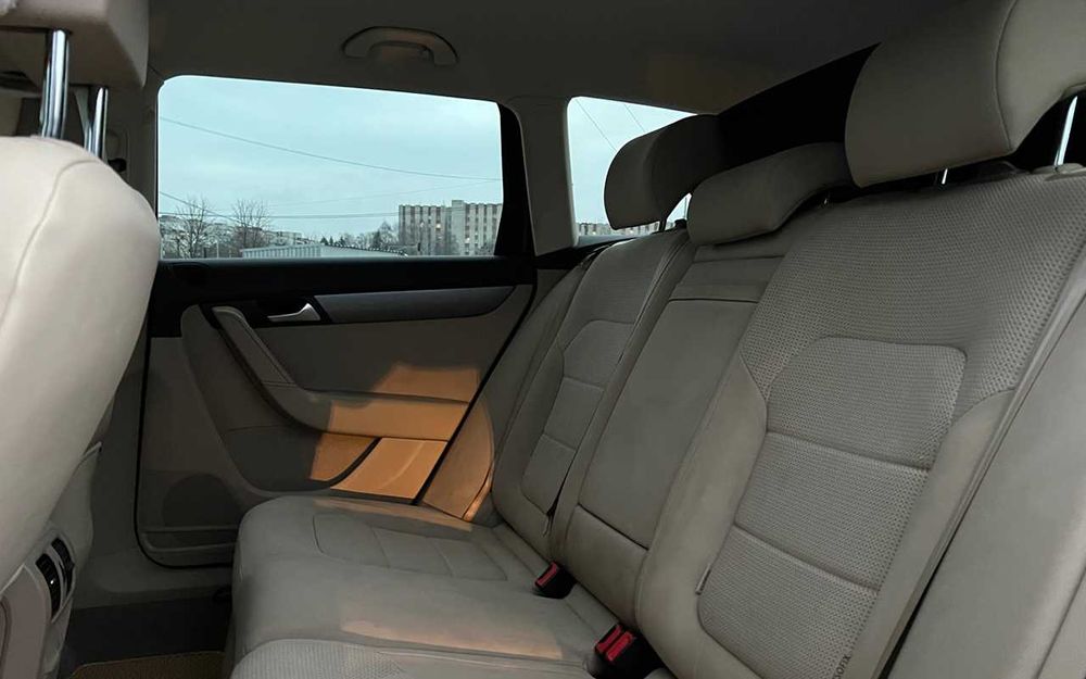 Volkswagen Passat 2011