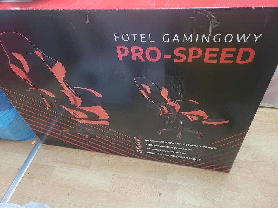 Fotel gamingowy.