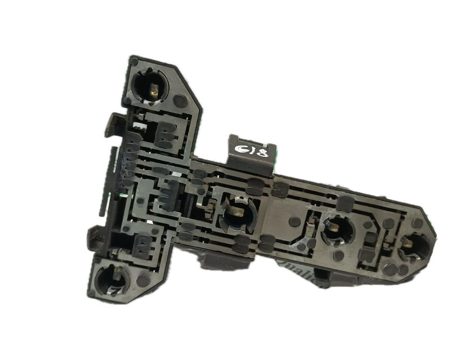 Suporte lâmpada esquerdo VOLKSWAGEN Bora (1J2)