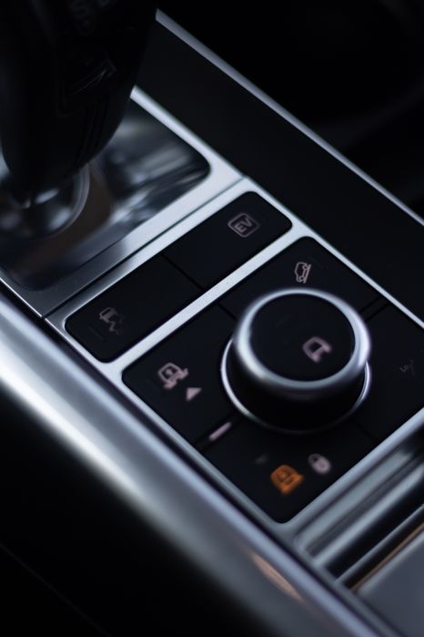 Land rover sport
