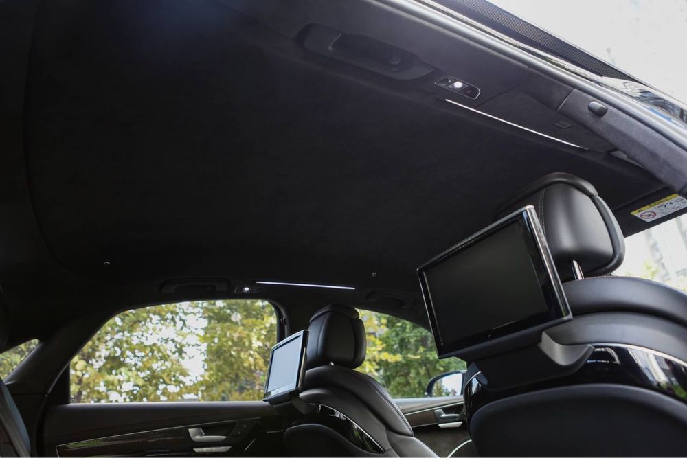 AUDI S8+ Після дтп з документами повний порядок
