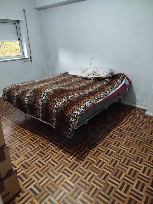 Cama  dupla de solteiro