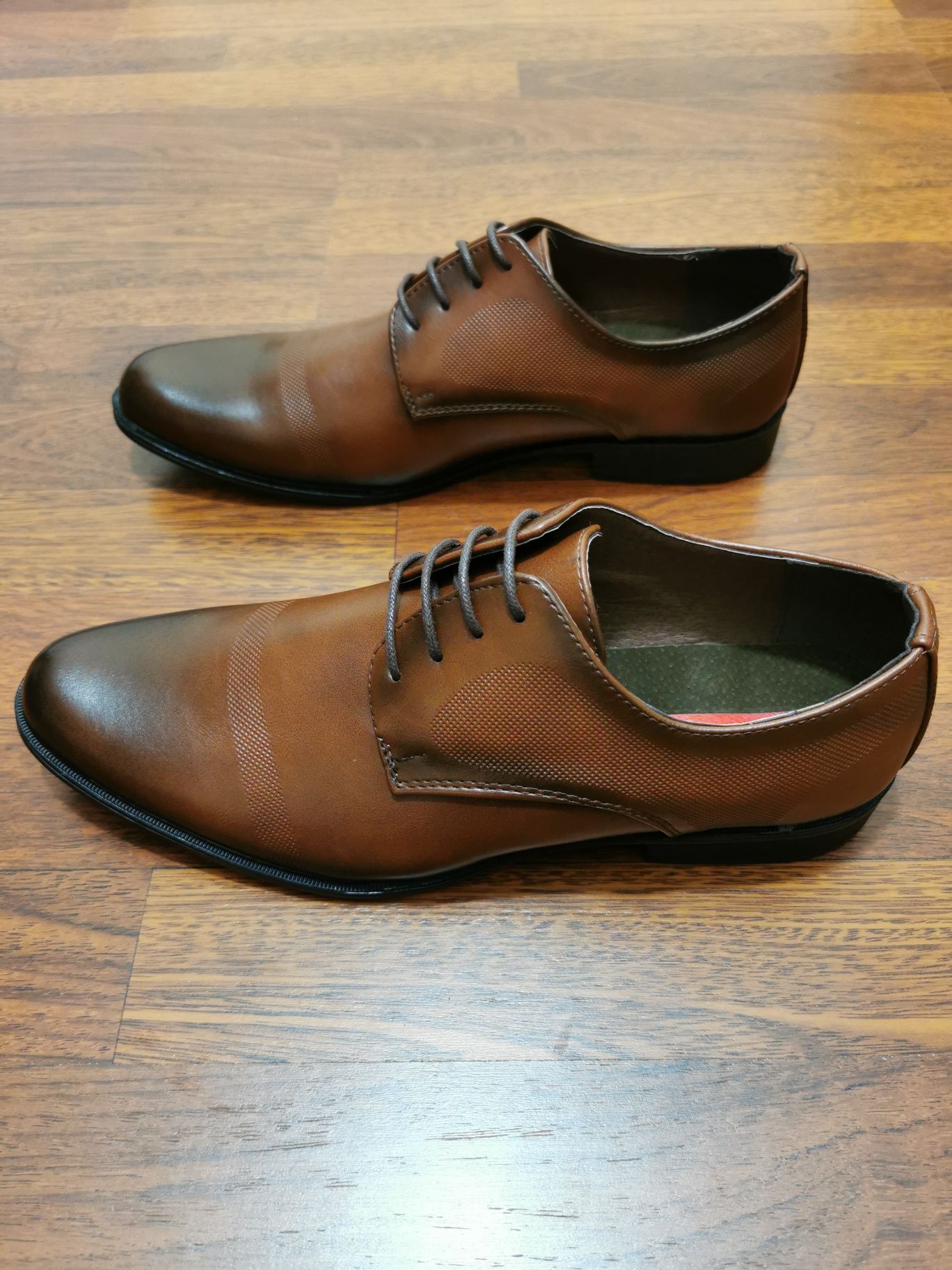Eleganckie Wizytowe Buty Męskie Badoxx Brąz