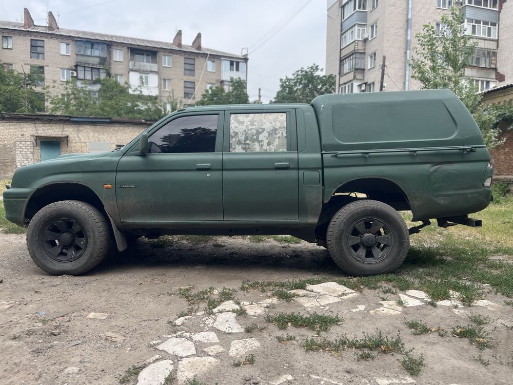 Mitsubishi L200 2.5TDi 4x4 мкпп