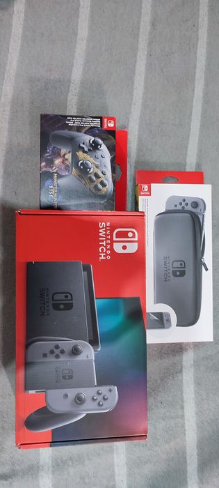 Nintendo Switch z Padem i pokrowcem od Nintendo