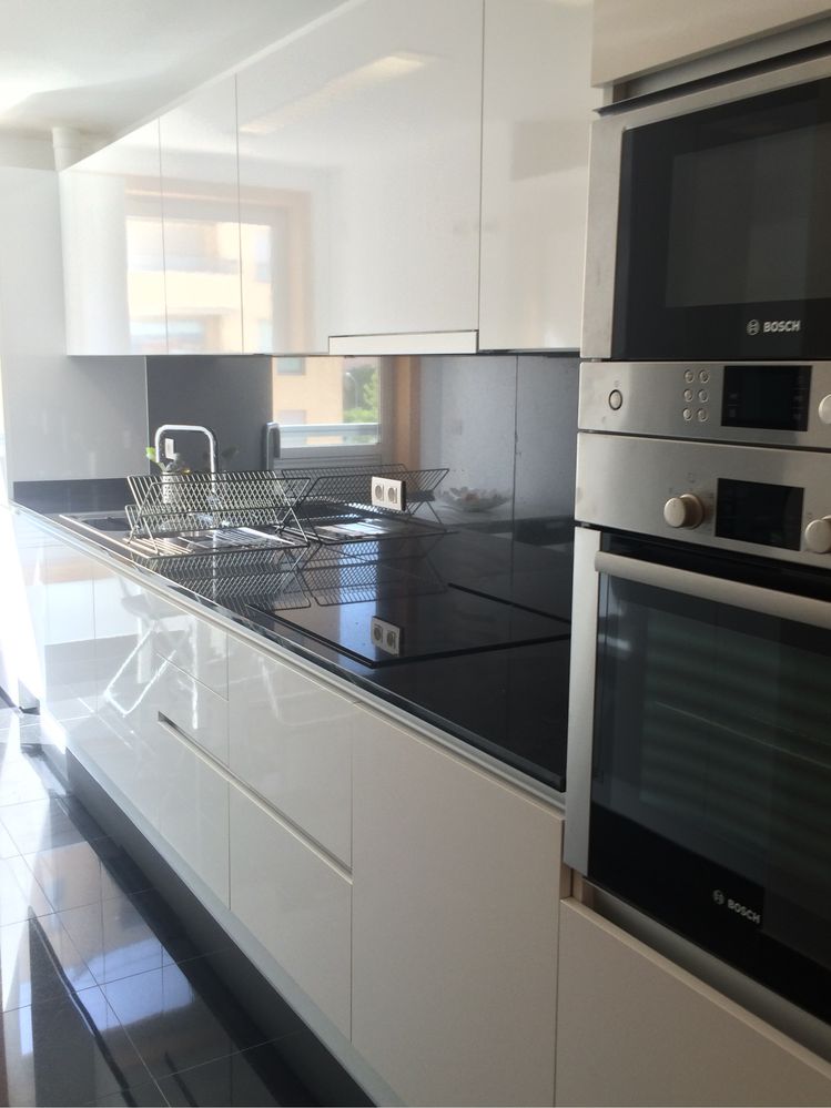 Quarto moderno grande na Alta de Lisboa