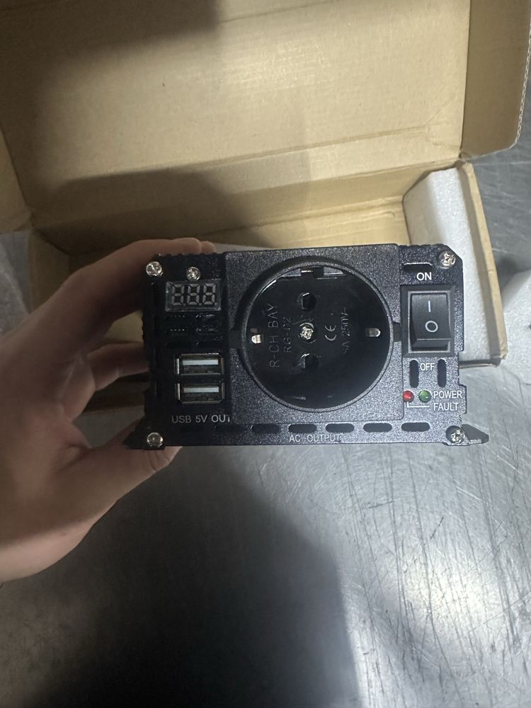 Інвертор Foval 2600w
